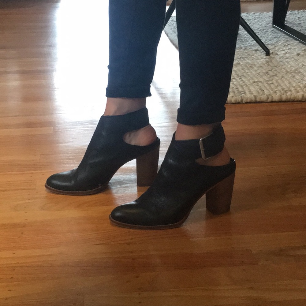 Dolce vita booties